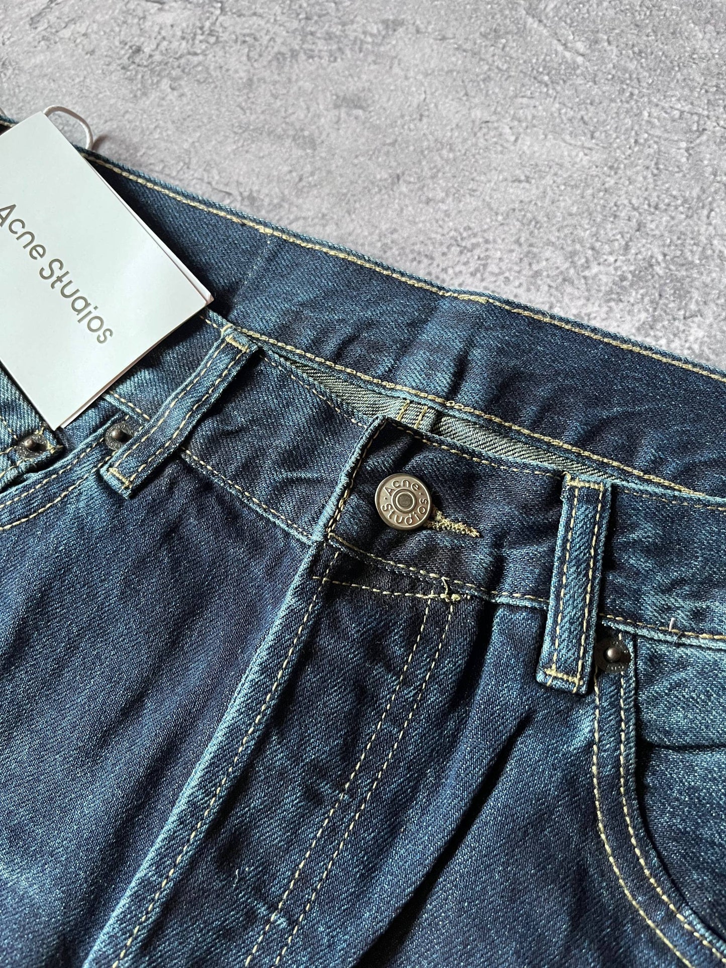 Джинси Acne Studios