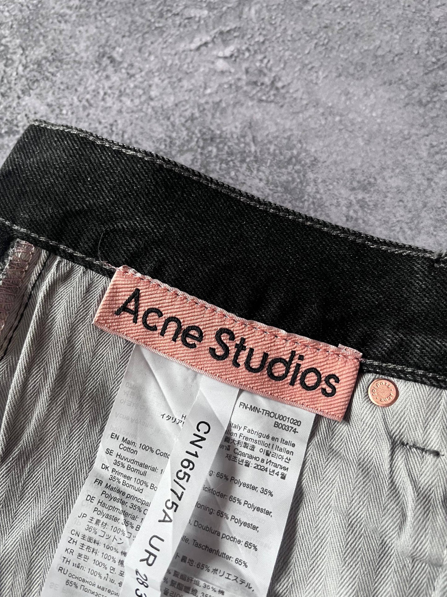 Джинси Acne Studios